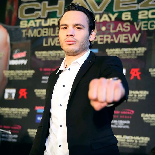 Chavez Jr. to enter treatment program after arrest