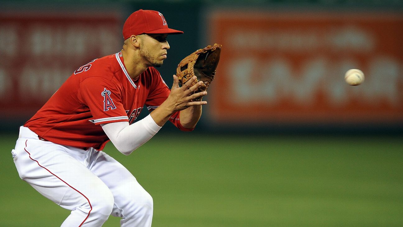 Angels' Andrelton Simmons finds motivation in 'glove-first' label