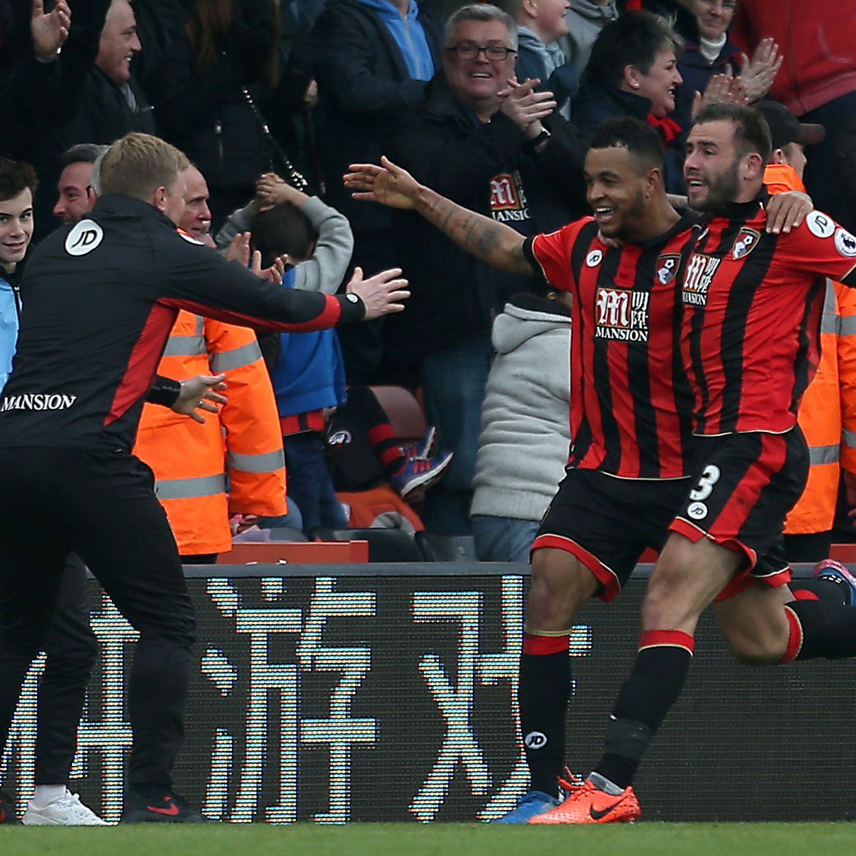 READING 3-1 BOURNEMOUTH  Royals put three past Cherries to secure vital  three points! 