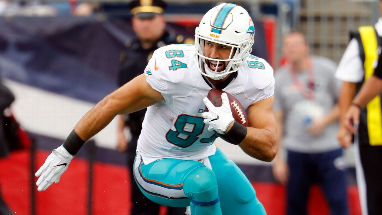 Dolphins sign TE Jordan Cameron: 4 things to know 