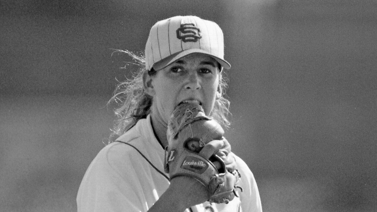 National Baseball Hall of Fame and Museum ⚾ on X: #OTD: 1997: Ila Borders  is first woman to pitch in the minor leagues. #throwlikeagirl    / X