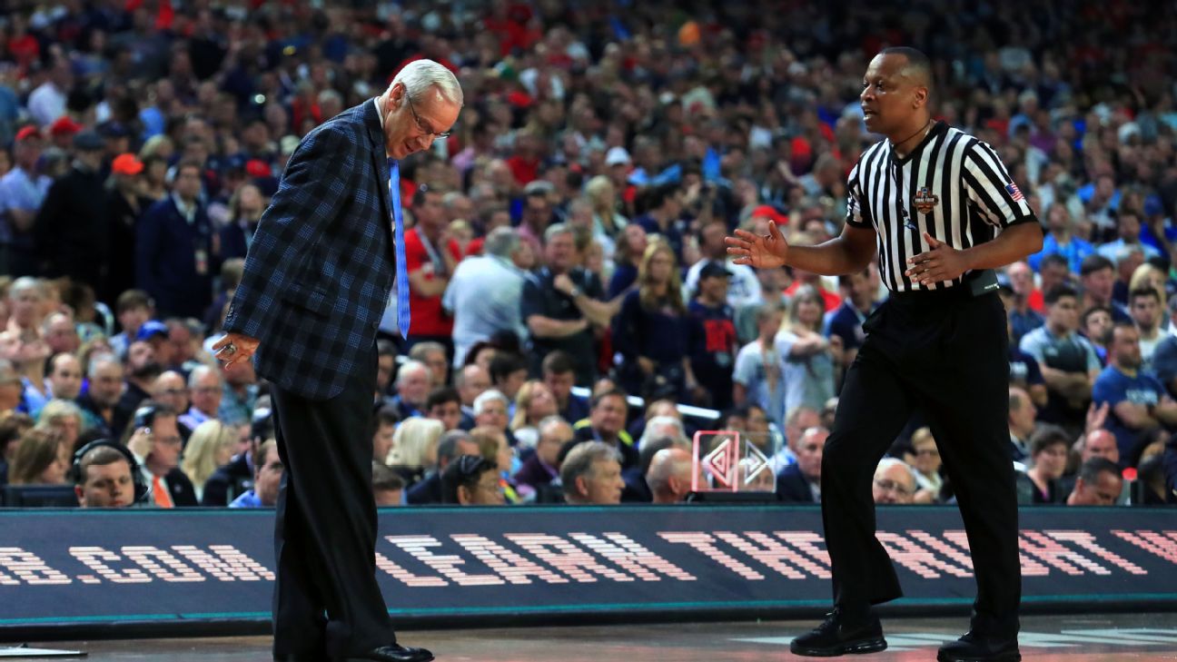 Referees, missed shots and poor play make for a forgettable national title  game