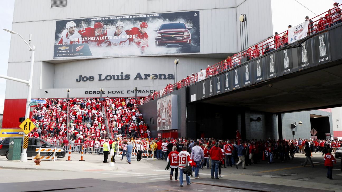 Widow of Red Wings enforcer Robert Probert spreads his ashes in