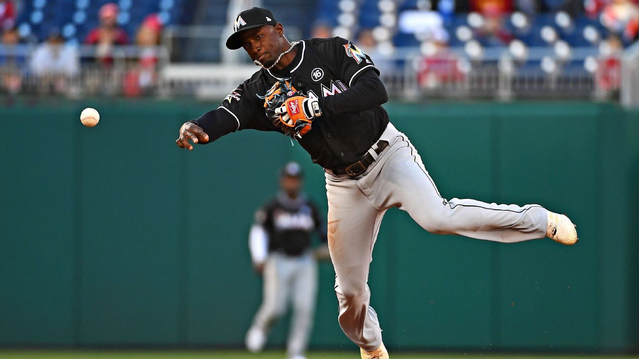 Tampa Bay Rays trade for Miami Marlins shortstop Adeiny