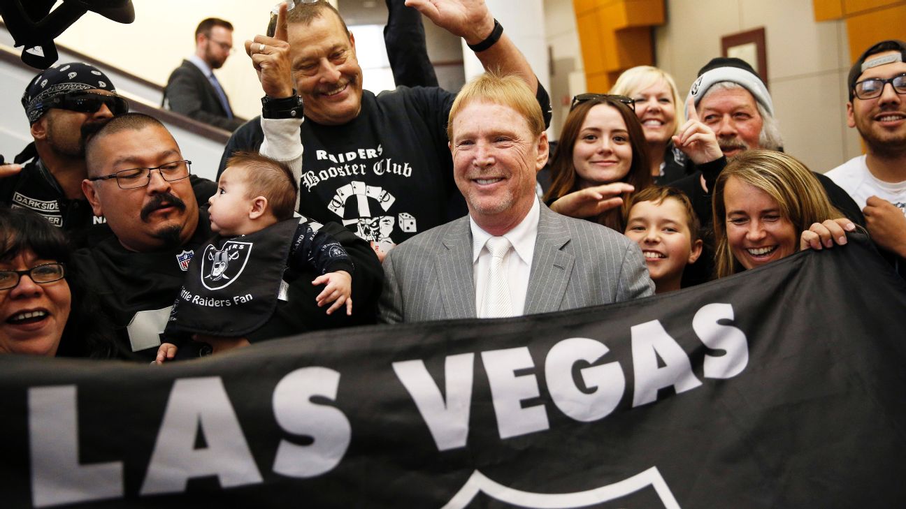 Raiders send Vegas Golden Knights personal note wishing the best