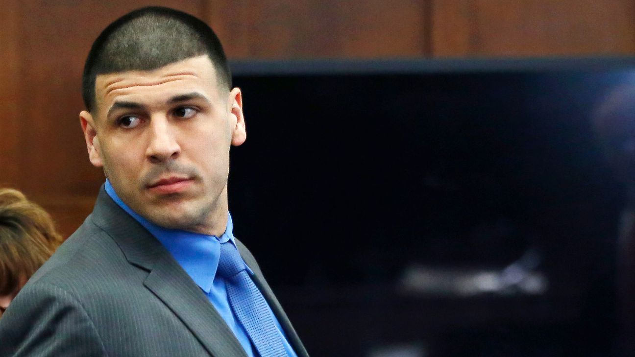 Aaron Hernandez had severe CTE; daughter sues NFL, Pats