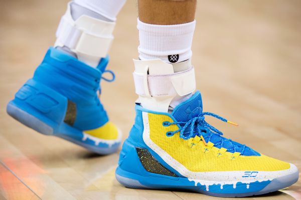 Curry 3 shoe sales don't hit the mark 