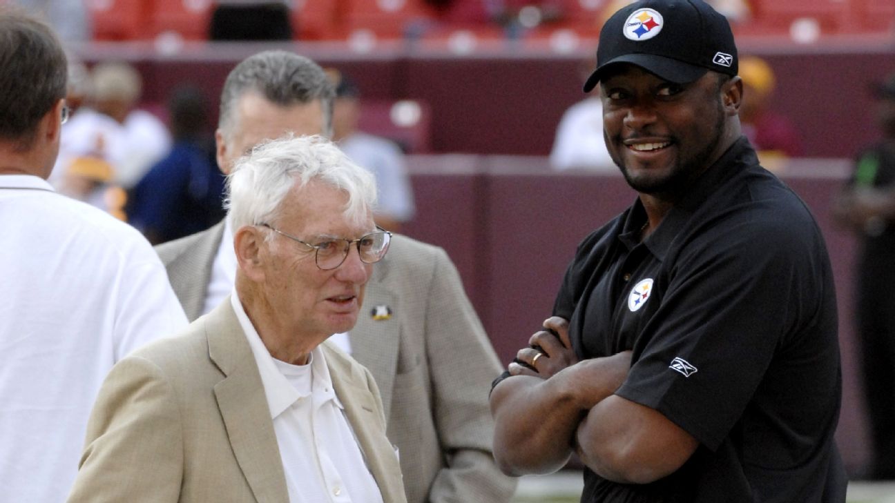 Pittsburgh Steelers' Mike Tomlin emotional during Dan Rooney