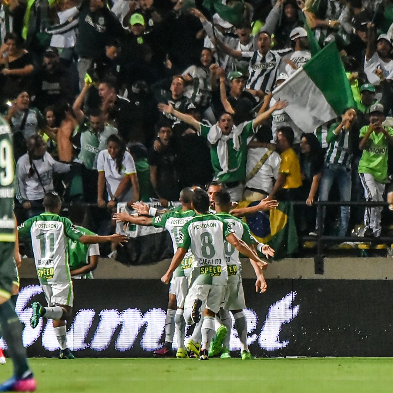 Atlético Nacional empata com Cerro e pega Chapecoense na final