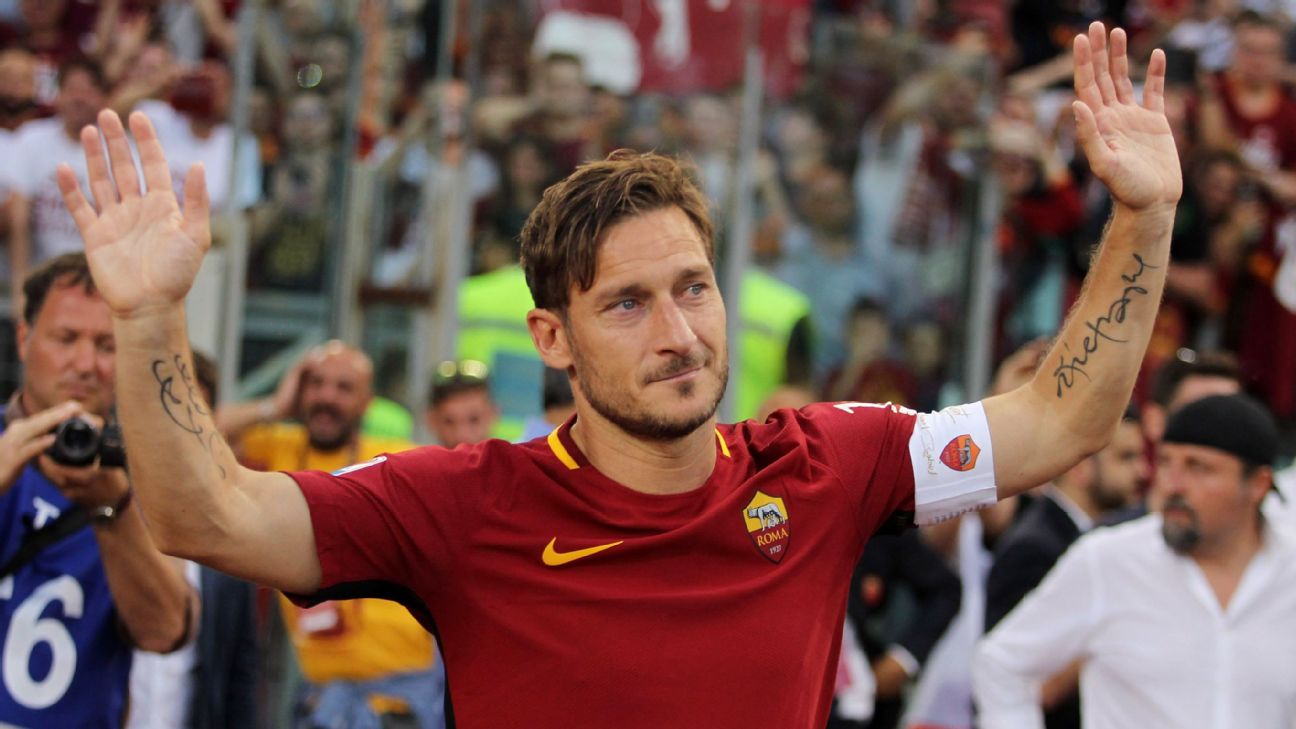 Francesco Totti calls time on Roma career but stokes speculation over 'new  challenge', Football News