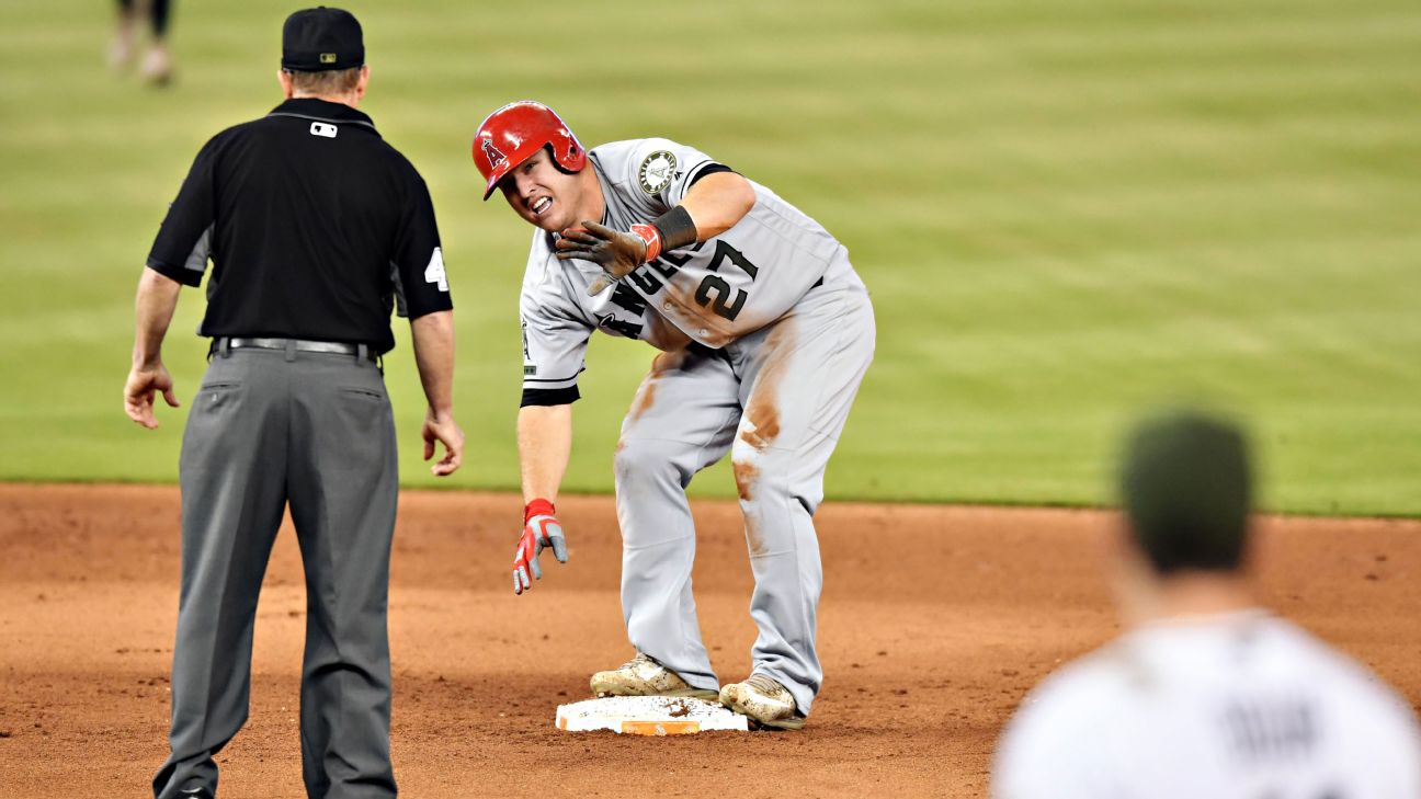 Angels star Mike Trout sprains left thumb, leaves game