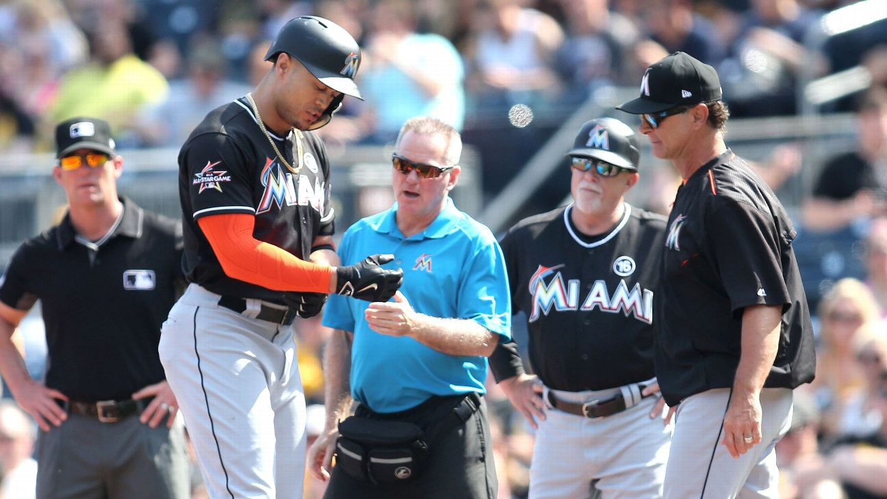 Marlins' Giancarlo Stanton exits game after injuring wrist - Los