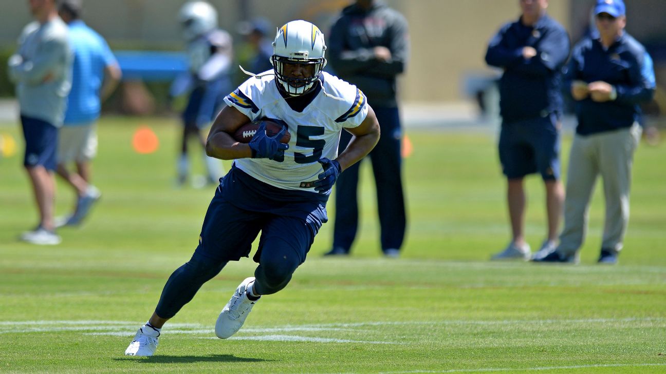 Los Angeles Chargers: Antonio Gates deserves one more season