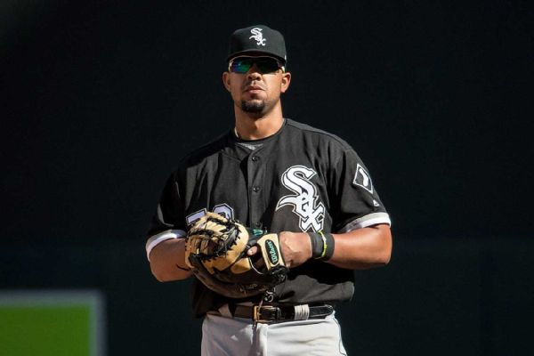 White Sox slugger Jose Abreu out of hospital after infection - ABC7 Chicago