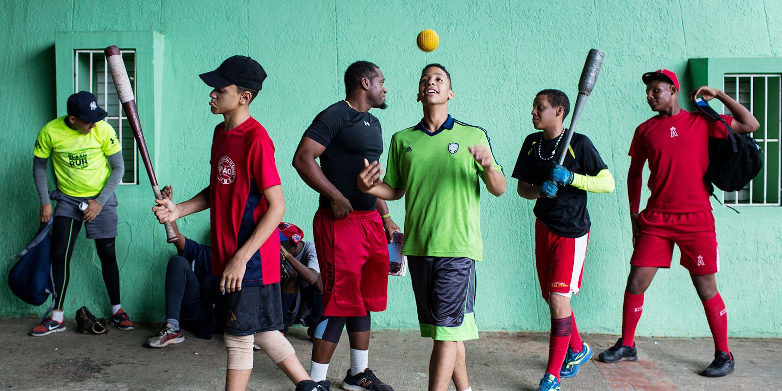 For Cuban Players, No Embargo on Dreams - The New York Times