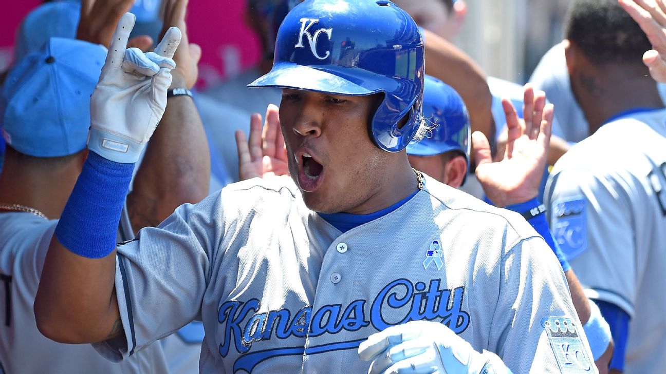 Kansas City Royals, C Salvador Perez agree on 4-year extension - ESPN