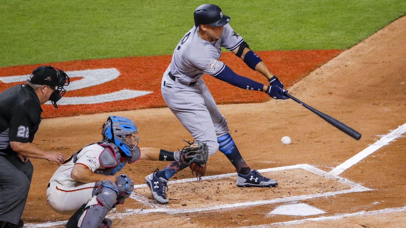 Paul Goldschmidt. Big swing in slow motion. 