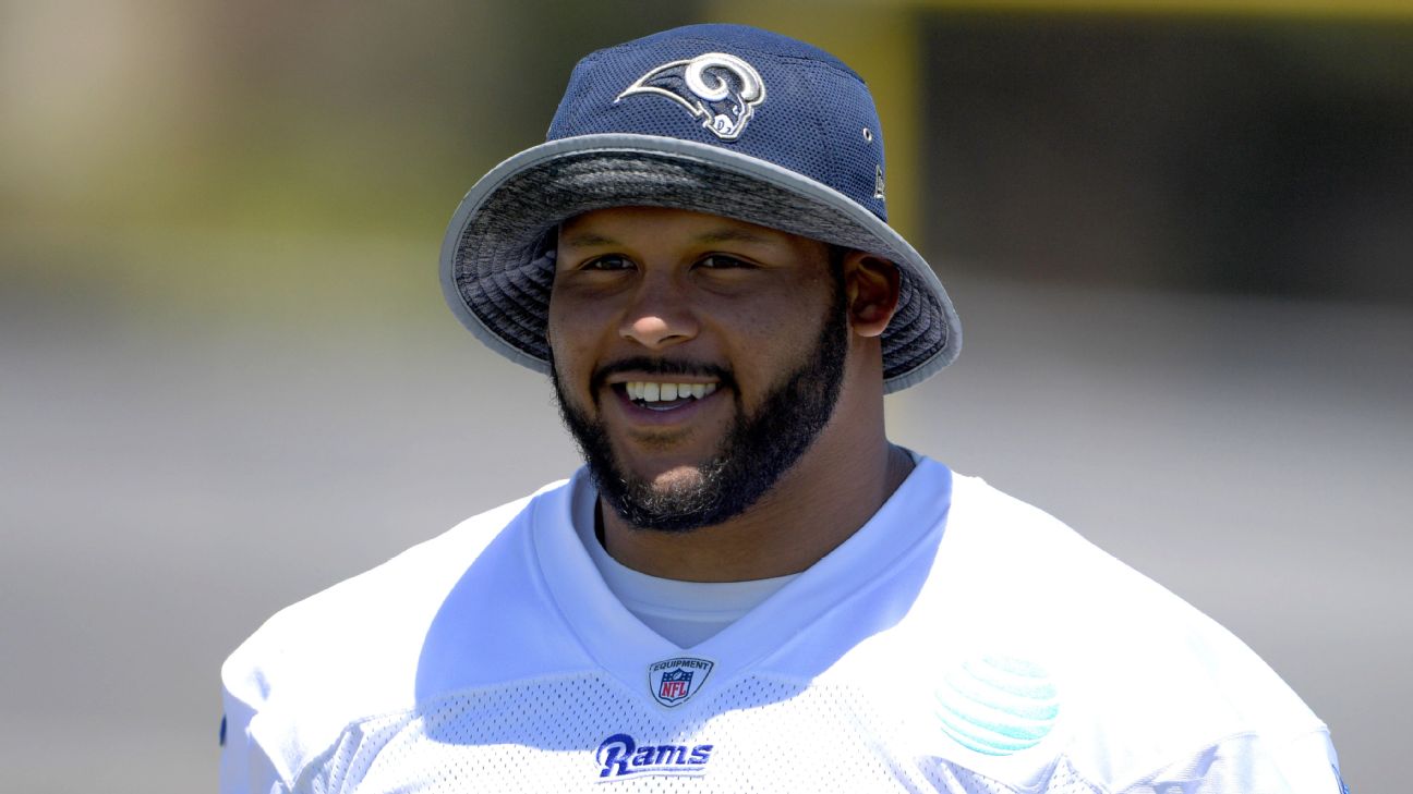 Rams' Aaron Donald loves training camp and that's bad for everyone else -  ESPN - Los Angeles Rams Blog- ESPN