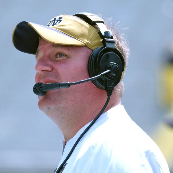 Defensive coordinator Mike Elko will remain with Fighting Irish ABC7