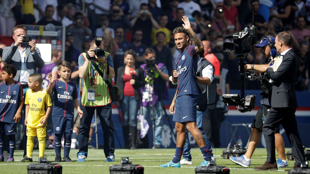 Debut in doubt: PSG yet to receive transfer certificate for Neymar