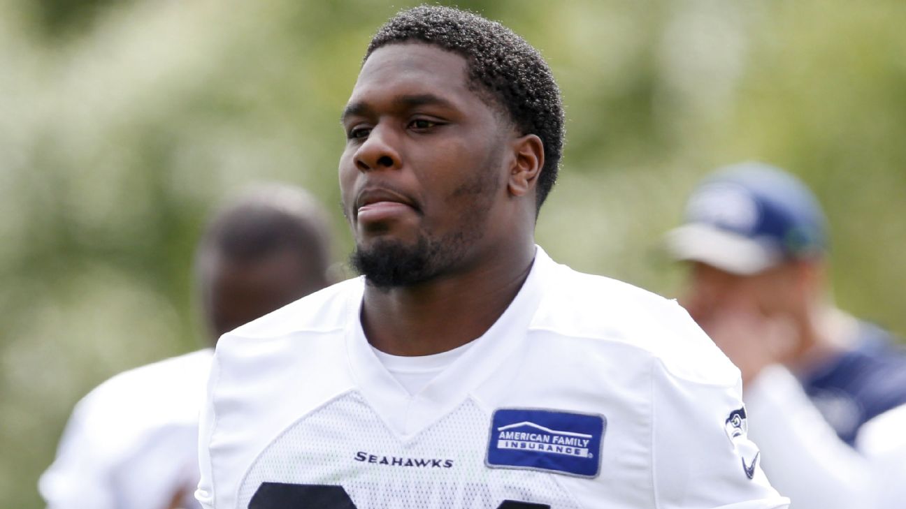 Malik McDowell arrest video shows former Seahawk being tased