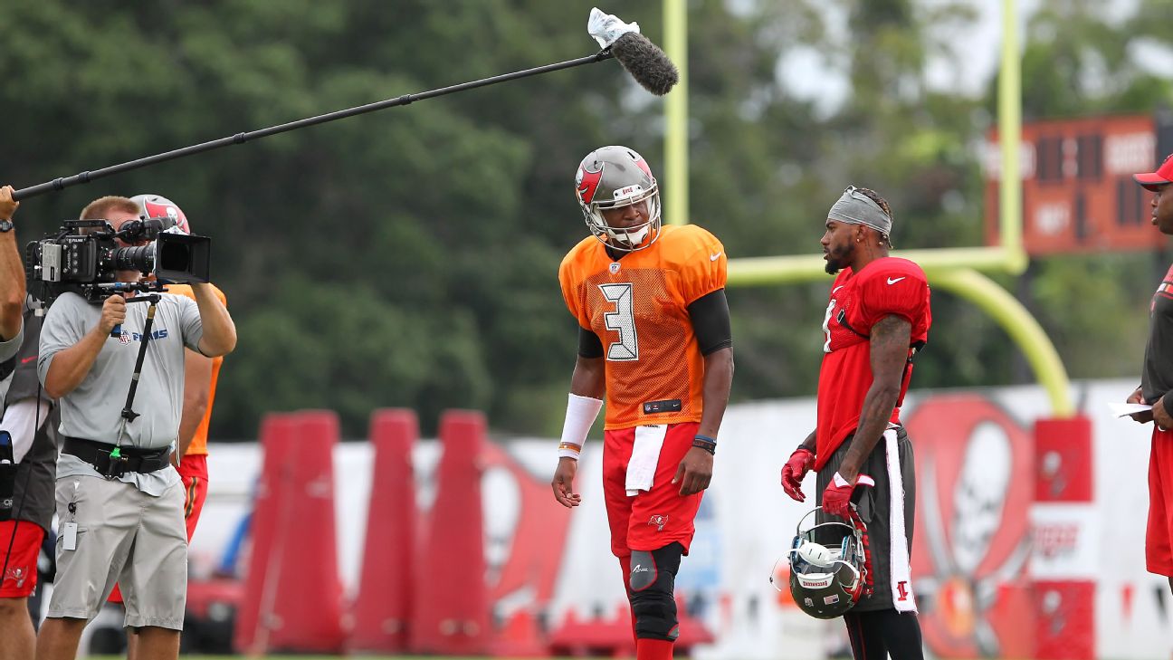 Would 'Hard Knocks' be a distraction at Chicago Bears training