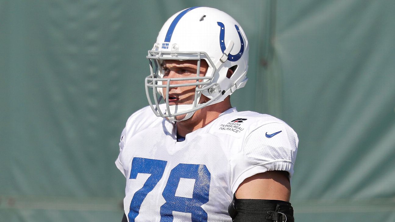 Colts center Ryan Kelly elbow injury