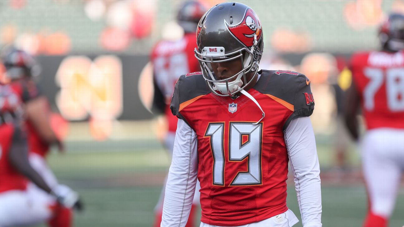 Roberto Aguayo, Buccaneers kicker, released