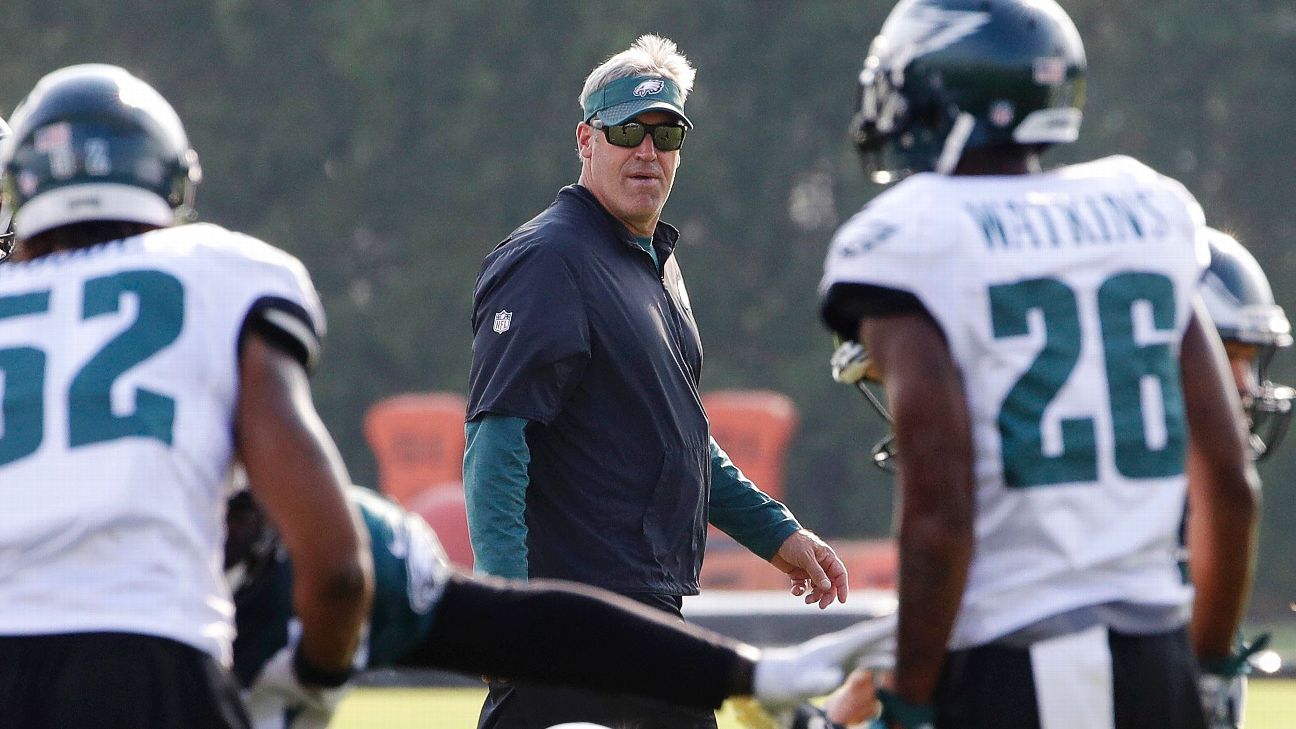 Doug Pederson get standing O, tough loss to Eagles in return to  Philadelphia