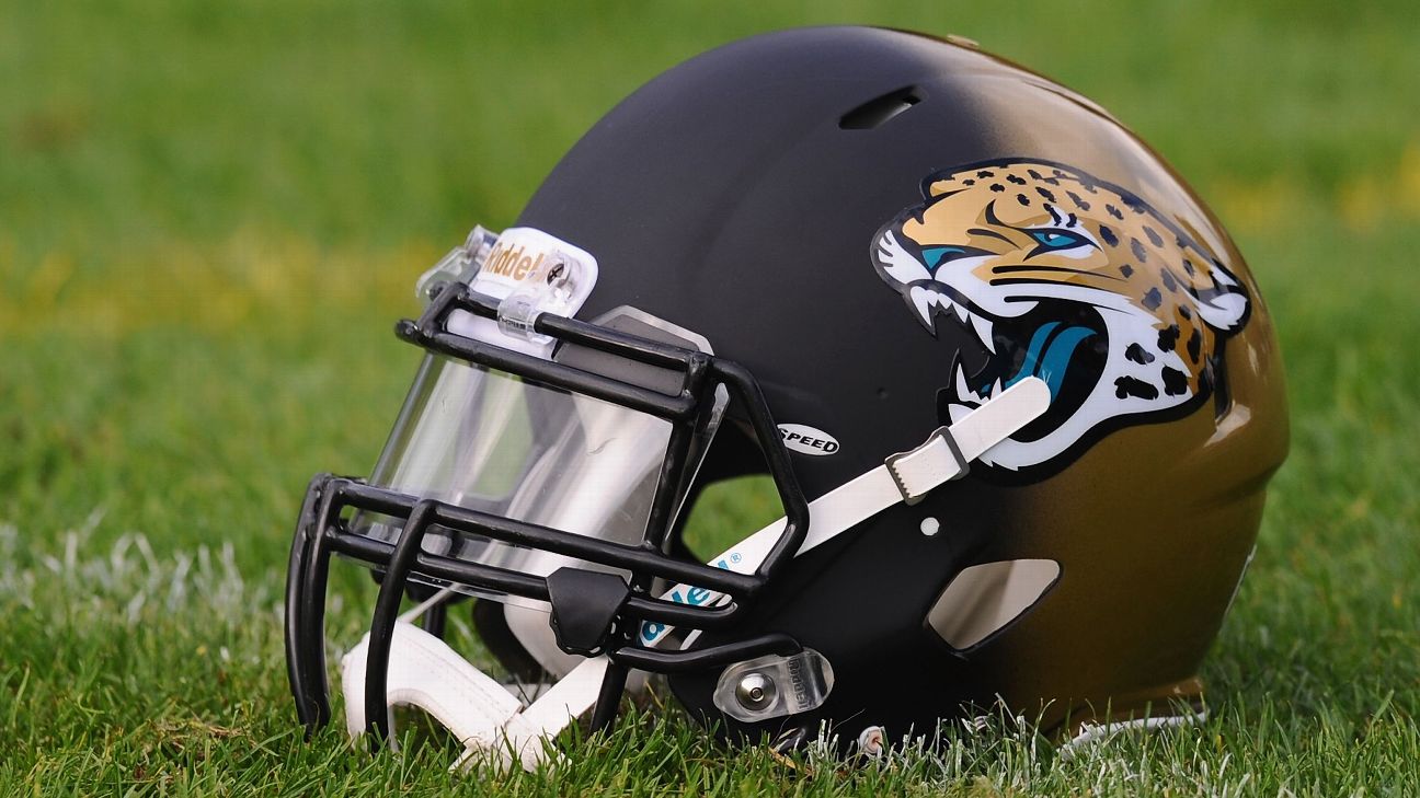 Jaguars unveil 'no-nonsense' uniforms, helmets for 2018