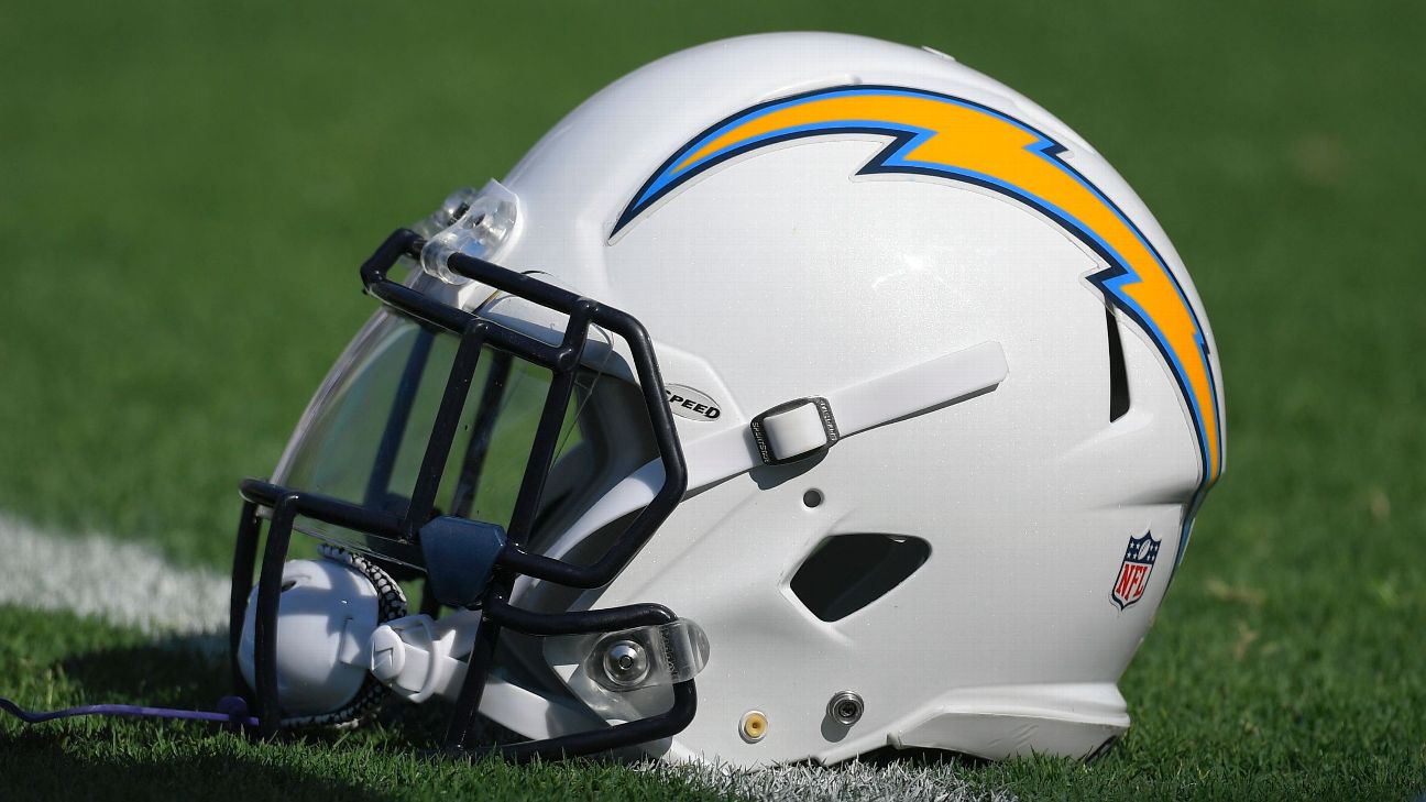 Melvin Gordon - Los Angeles Chargers - 2017 Score Football - Color