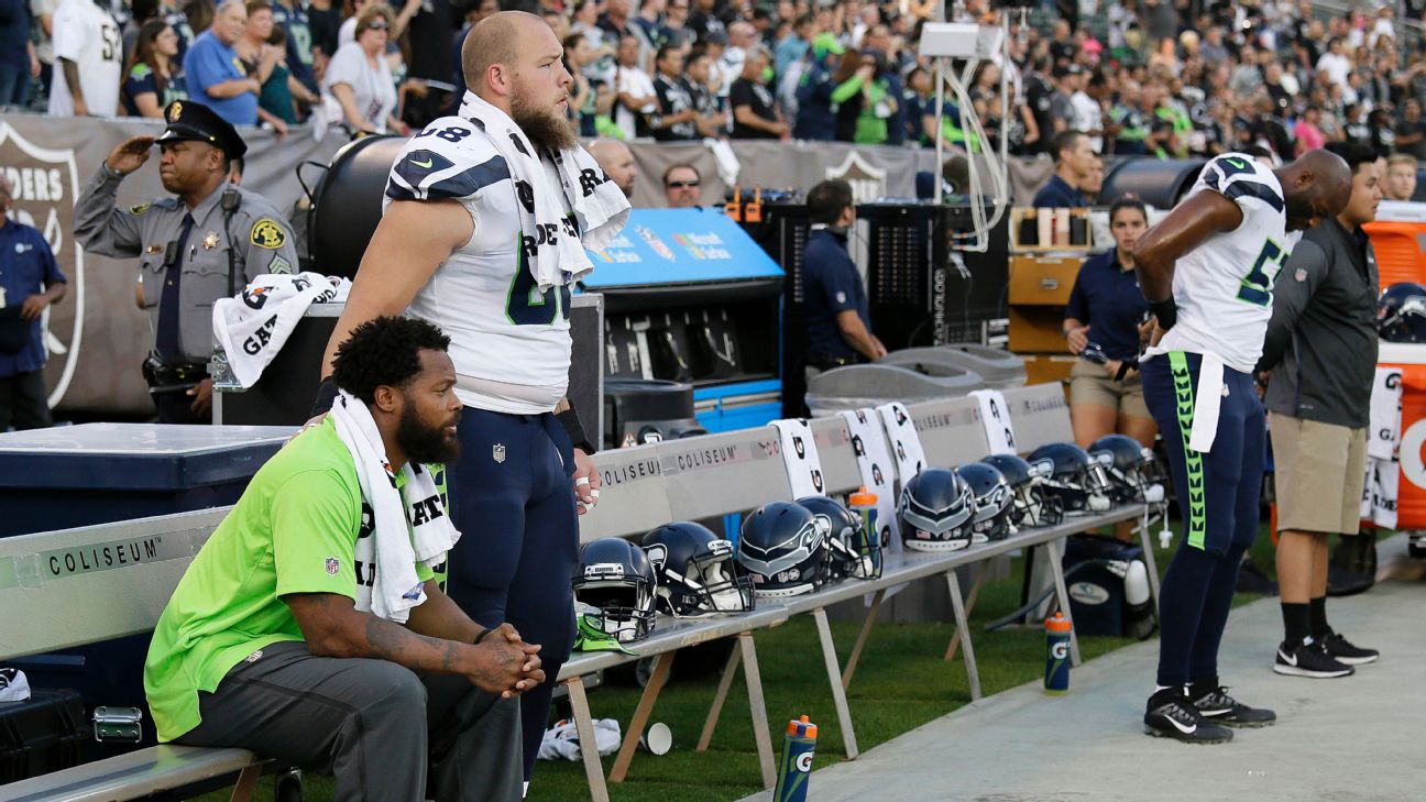 Marshawn Lynch sits during the national anthem - California Golden