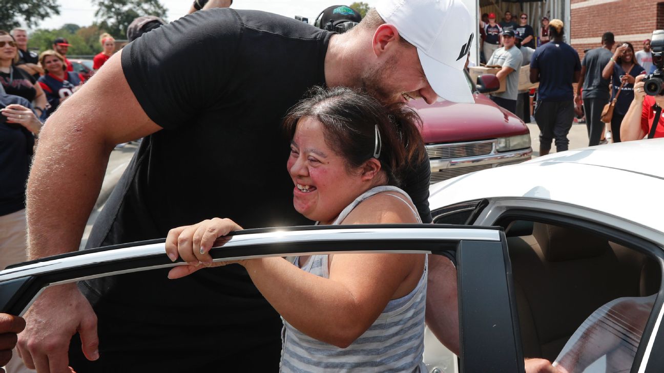 Pewaukee's JJ Watt a finalist for NFL's Walter Payton Man of the Year