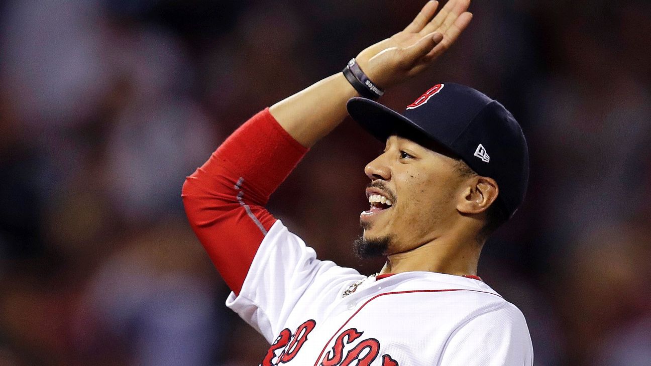 Mookie Betts steals show to cap Red Sox sweep