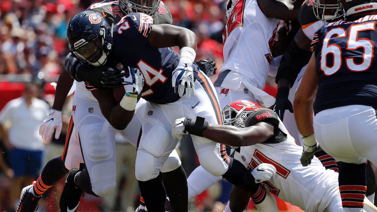 Chicago, Illinois, USA. 10th Sep, 2017. - Chicago Bears #24 Jordan Howard  is pulled out of bounds by Atlanta Falcons #59 De'Vondre Campbell during  the NFL Game between the Atlanta Falcons and