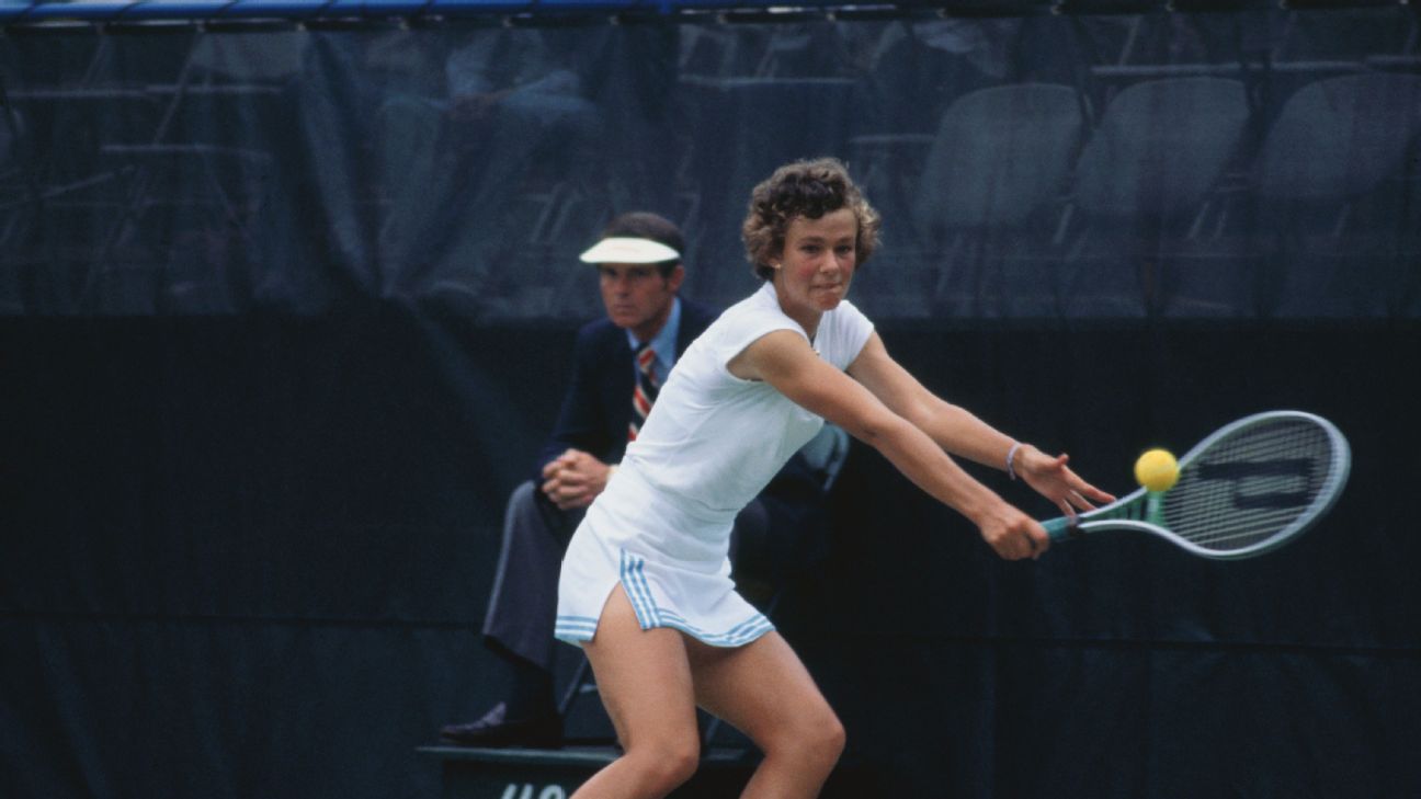 Hall of Fame tennis player Pam Shriver says she was in inappropriate, damaging relationship with her coach when she was 17