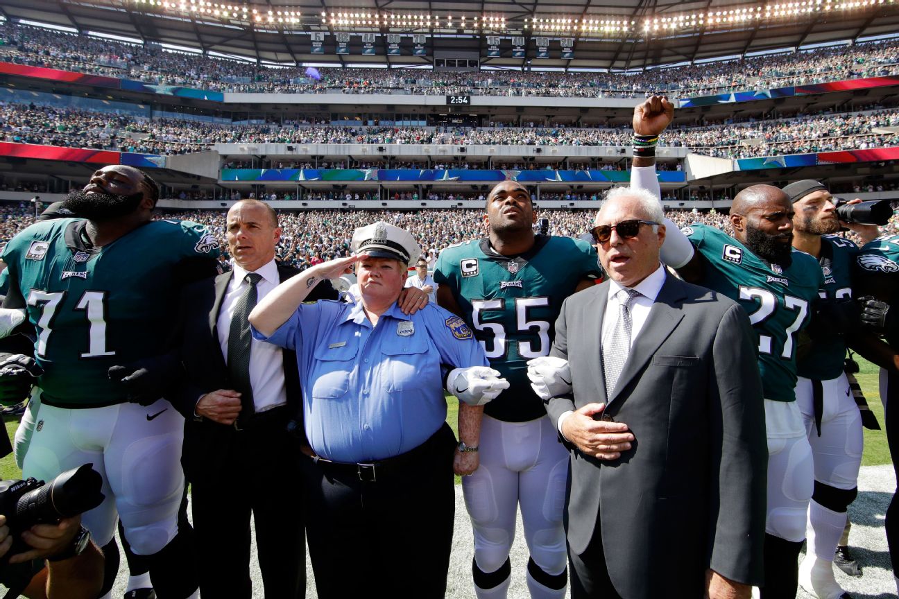 Ravens fans boo their team for kneeling prior to national anthem 