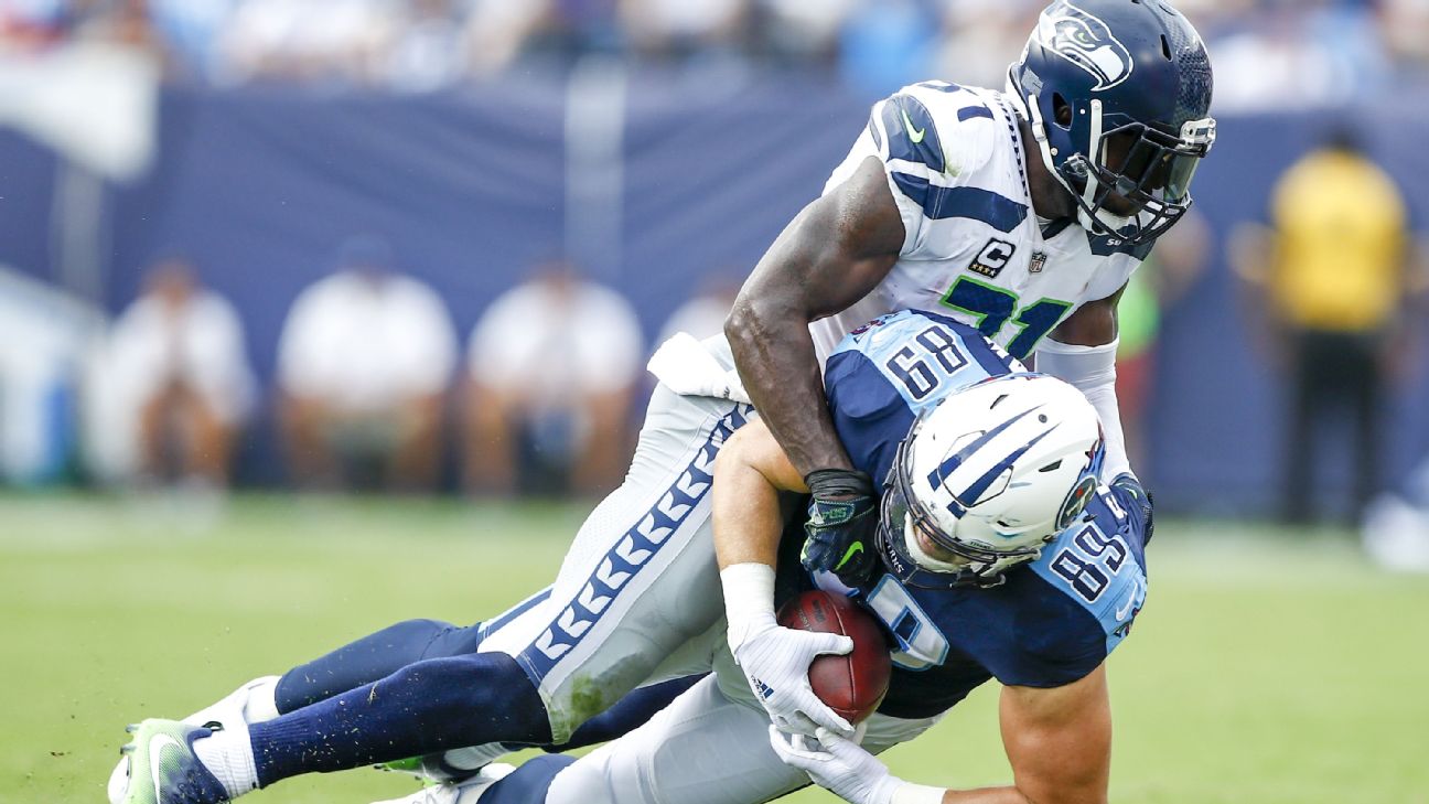 Seattle Seahawks: Doug Baldwin's career could be in jeopardy