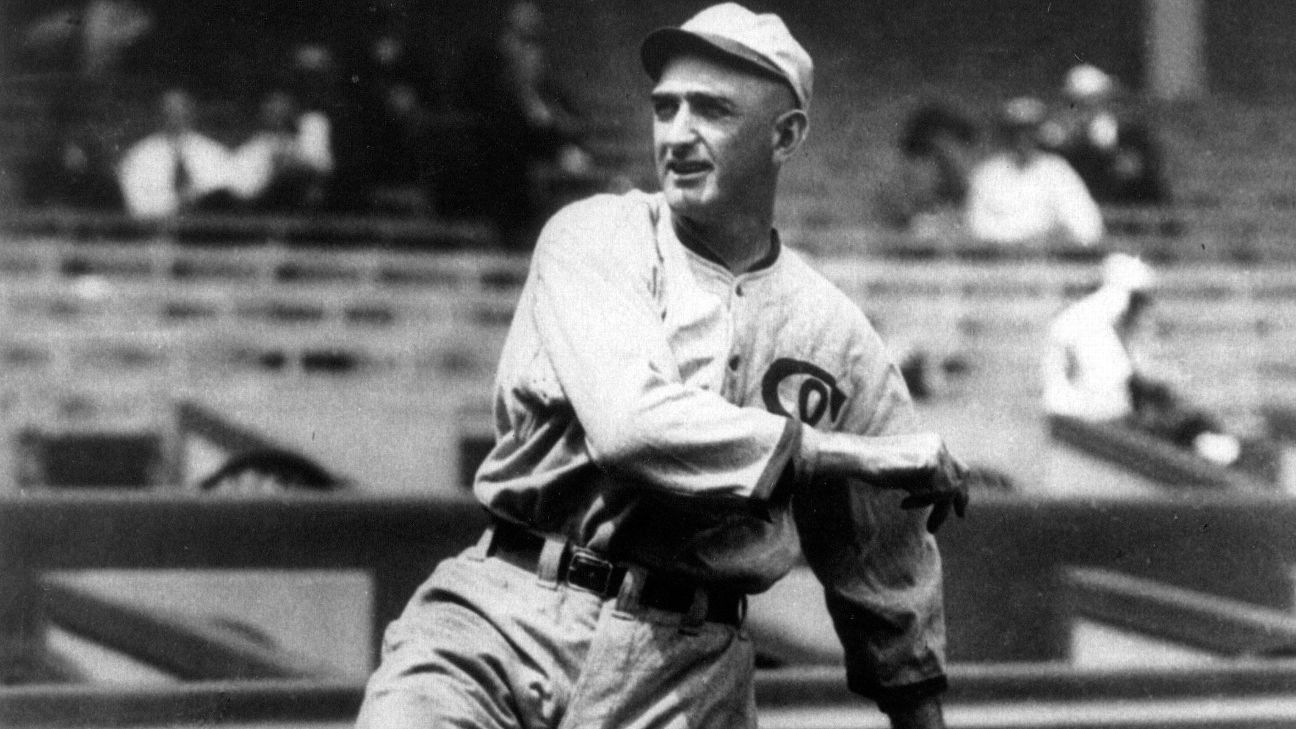 Source MLB ineligible list ends at death for banned players ABC7 Chicago