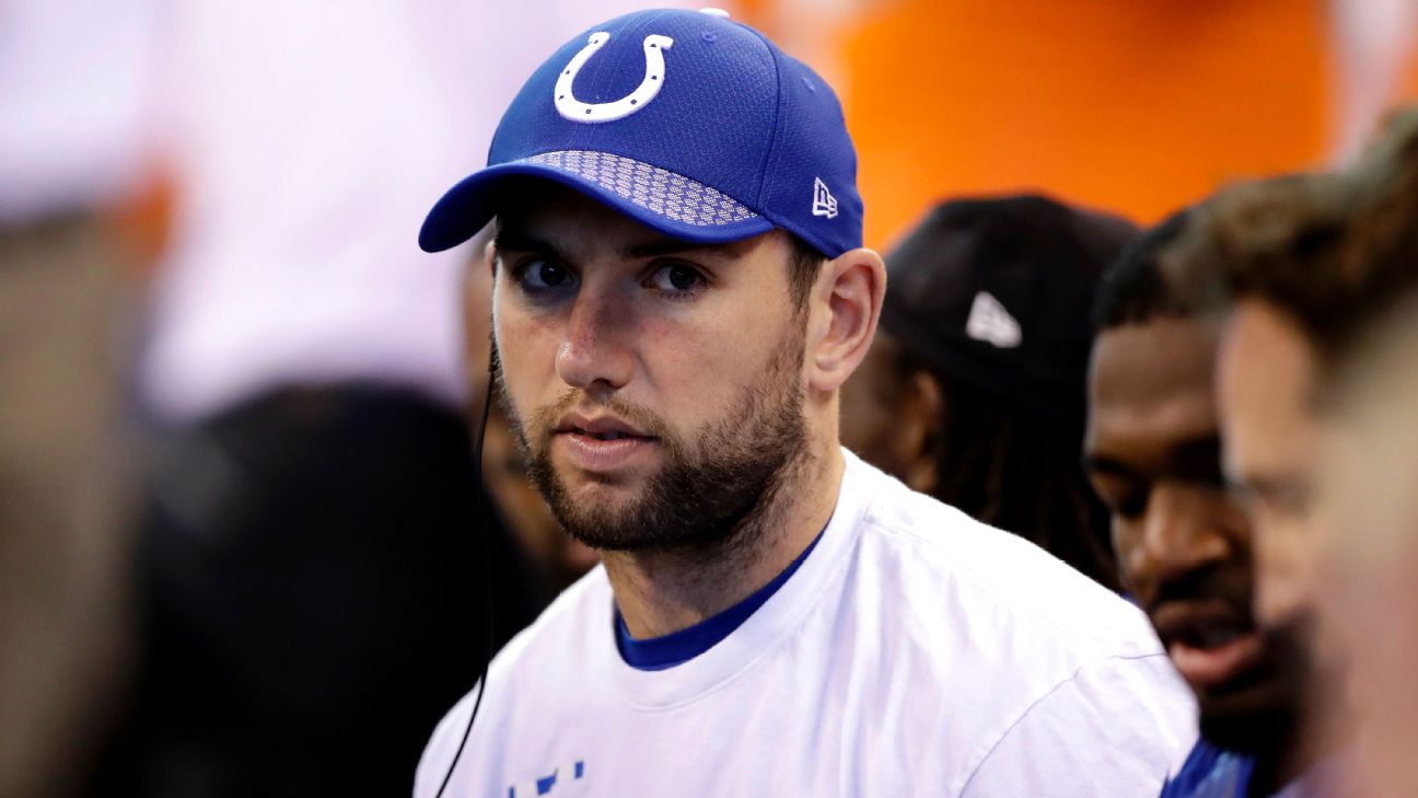 Andrew Luck ramps it up at Indianapolis Colts practice