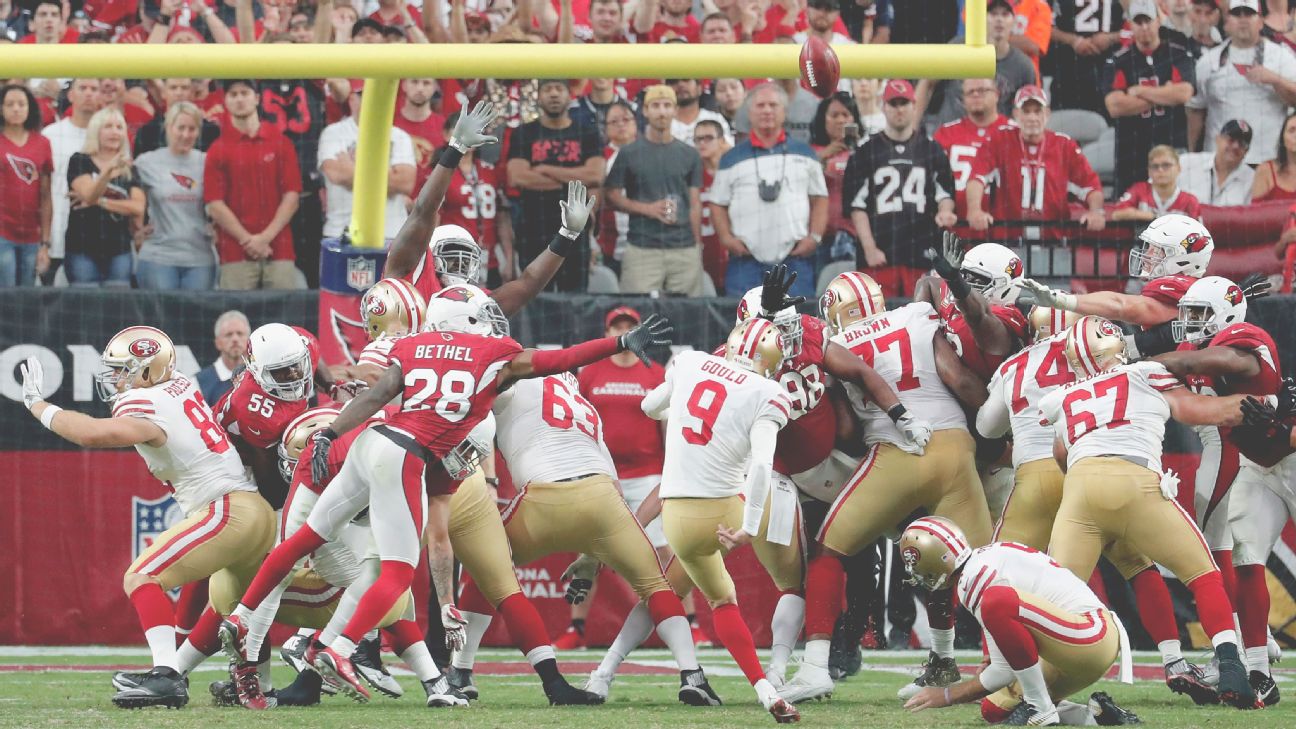 Robbie Gould of the San Francisco 49ers kicks a 48-yard field goal