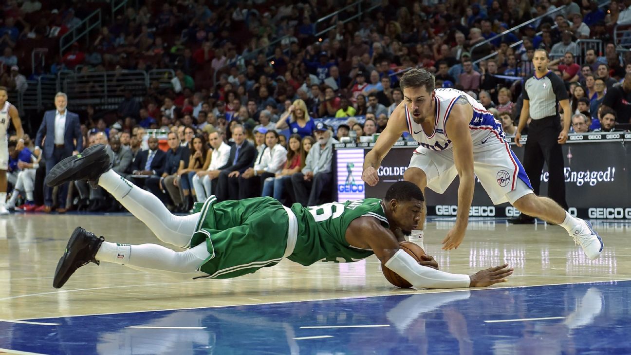 SportsReport: Gordon Hayward Breaks Ankle In Celtics Debut