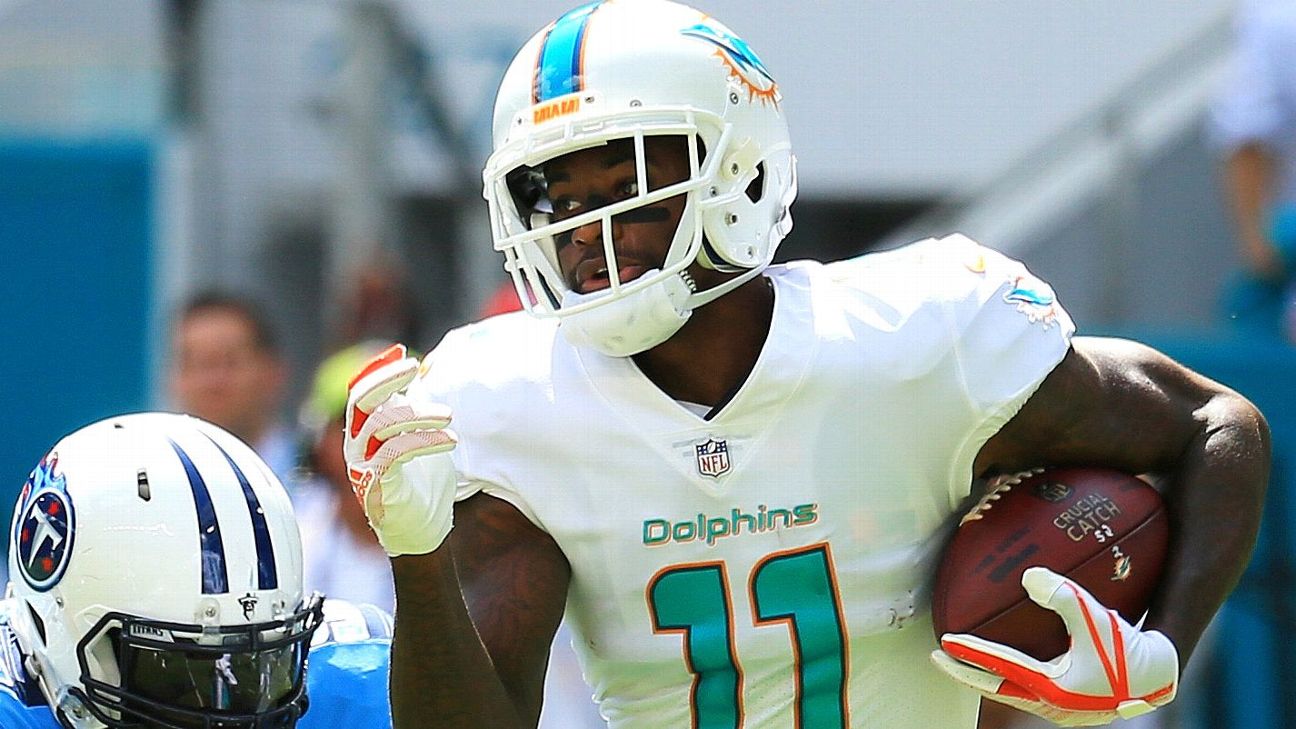 Former Dolphins Receiver DeVante Parker Signs Deal Extension with the  Patriots - Miami Dolphins