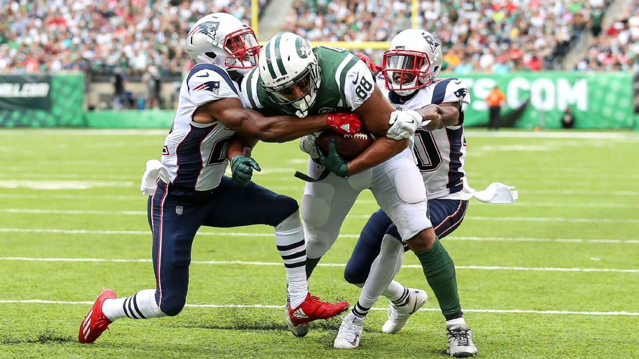 Sports: Jets lose to Patriots after a controversial replay review