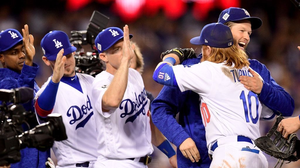 Justin Turner on X: Lettts gooo run it back @Dodgers fans