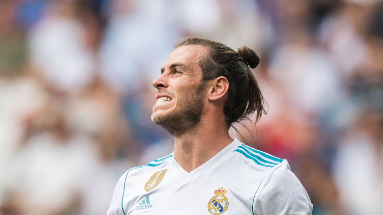 Bale 11 back muscles  Gareth bale, Soccer stars, Bale 11