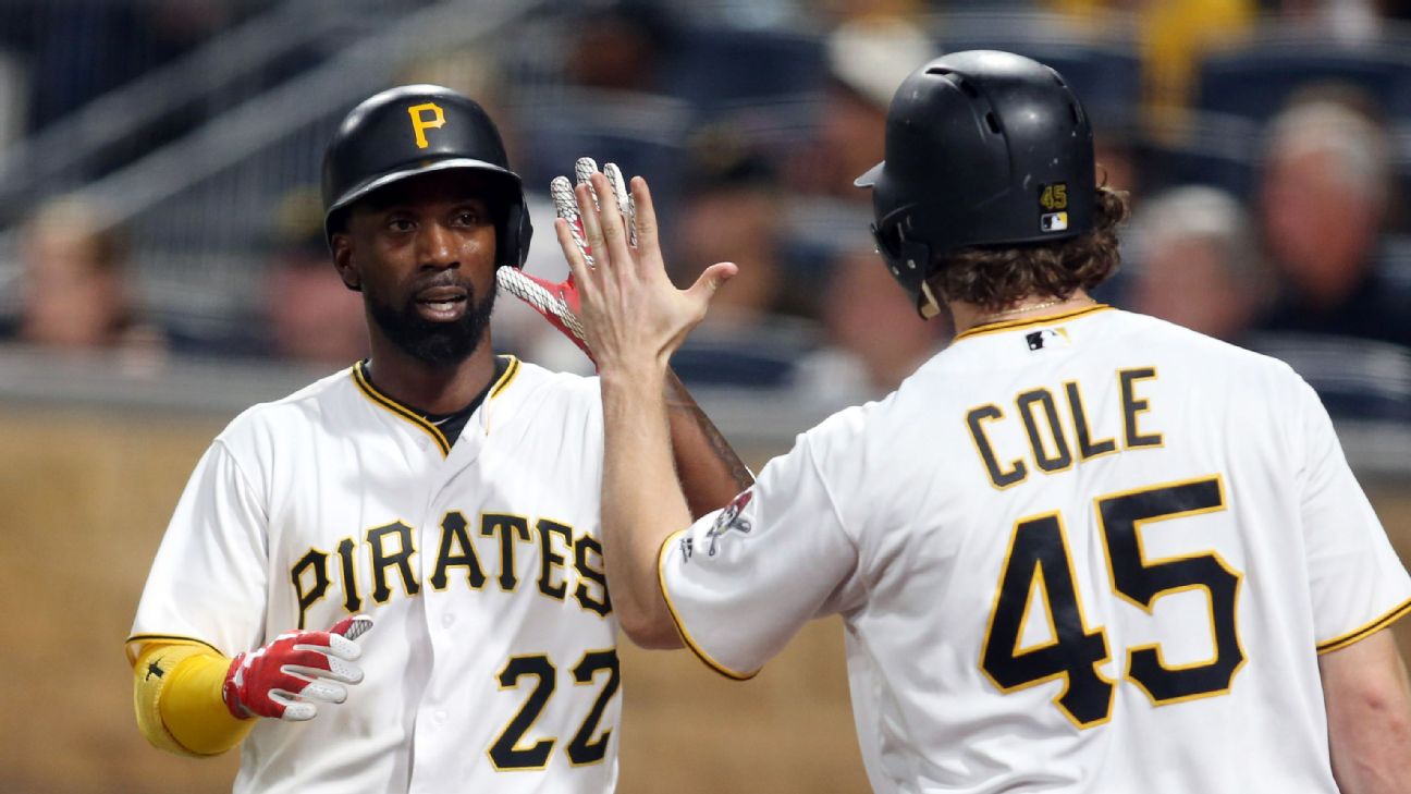 Andrew McCutchen, Pirates make reunion official: 'We have a chance to come  back