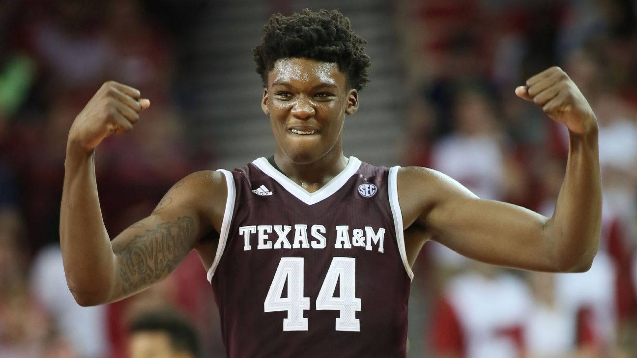 Texas A&M men's basketball breaches AP Top 25