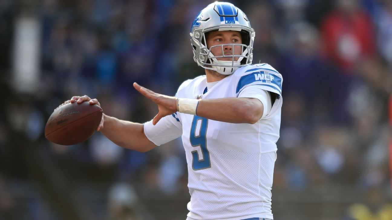 Matthew Stafford injury: Rams QB getting throwing hand checked out