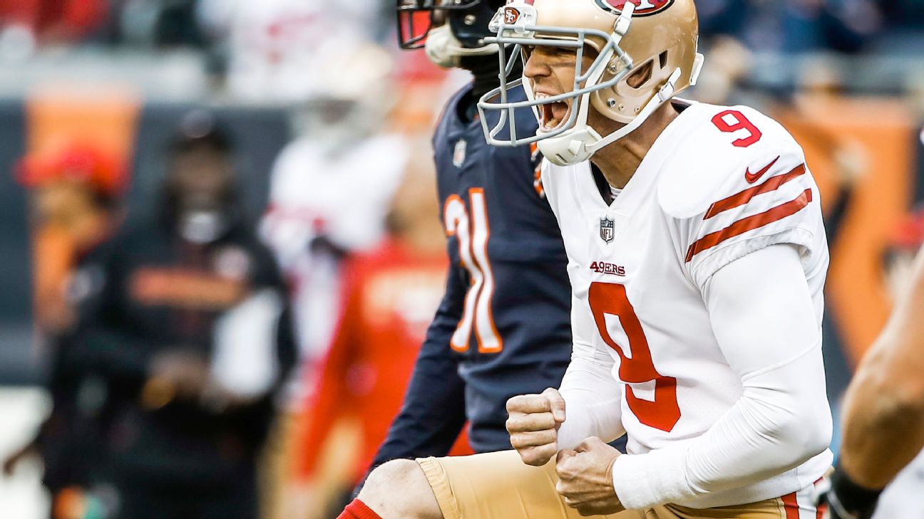 Kicker (9) Robbie Gould of the San Francisco 49ers against the Houston  Texans in an NFL